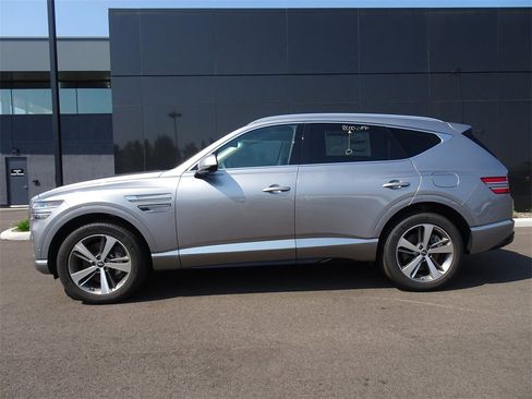 Used 2024 Genesis GV80 3.5T w/ Advanced Package image 3