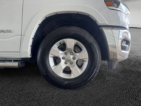 Used 2025 RAM 1500 Big Horn AWD/4WD image 11