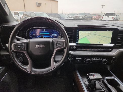 Used 2024 Chevrolet Silverado 1500 High Country w/ Midnight Edition image 10