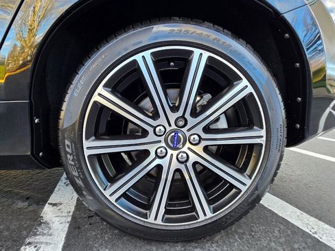 Used 2017 Volvo S60 T5 Inscription Platinum image 22