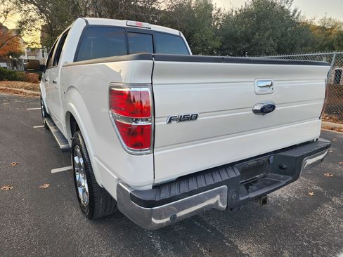 Used 2014 Ford F150 Lariat w/ Equipment Group 502A Luxury image 5