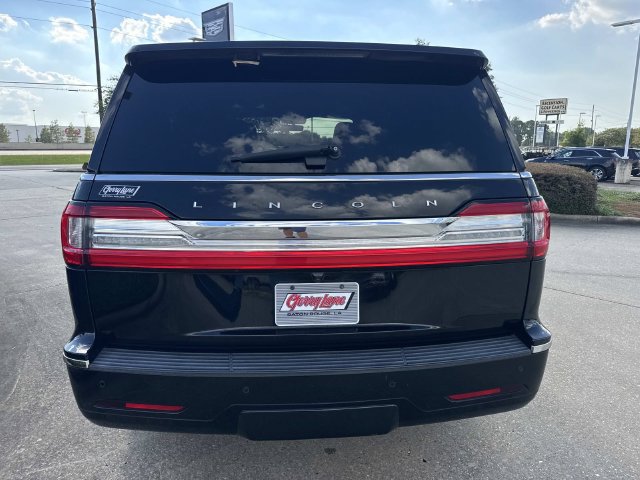 Used 2020 Lincoln Navigator L Reserve w/ Luxury Package RWD image 6