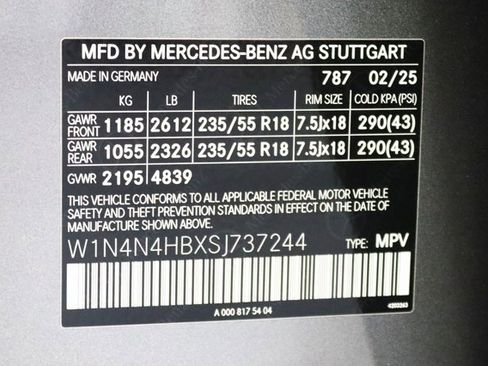 Certified 2025 Mercedes-Benz GLA 250 4MATIC image 29
