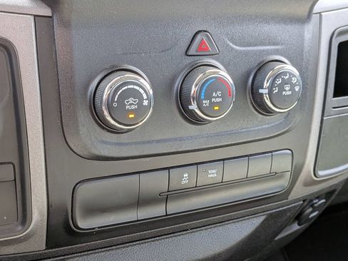 Used 2014 RAM 1500 Tradesman w/ Popular Equipment Group AWD/4WD image 17