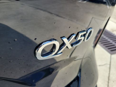 Used 2025 INFINITI QX50 Luxe AWD/4WD image 9
