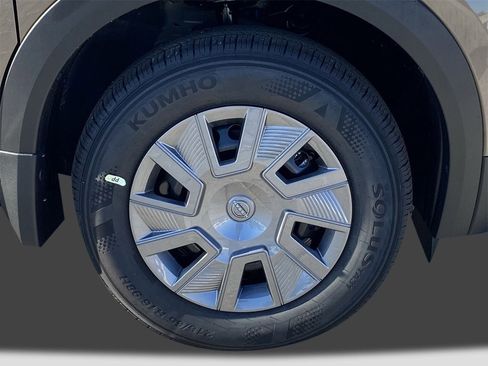 New 2026 Nissan Kicks S FWD image 8