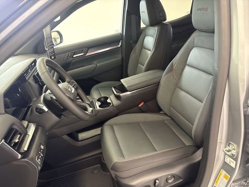 New 2026 GMC Terrain AT4 w/ Technology Package II AWD/4WD image 20