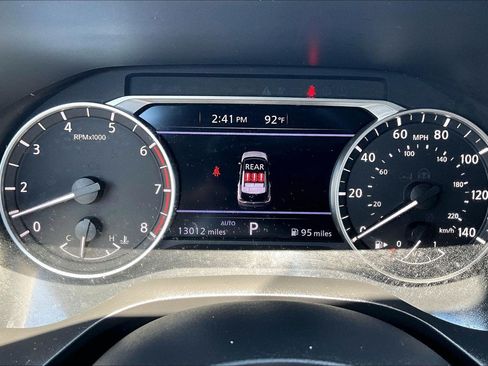 Used 2023 Nissan Rogue SV AWD/4WD image 19