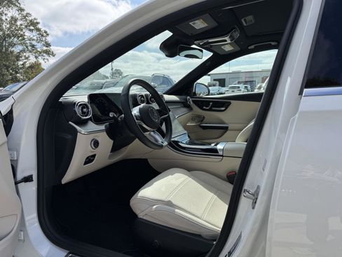 Certified 2025 Mercedes-Benz C 300 Sedan image 5