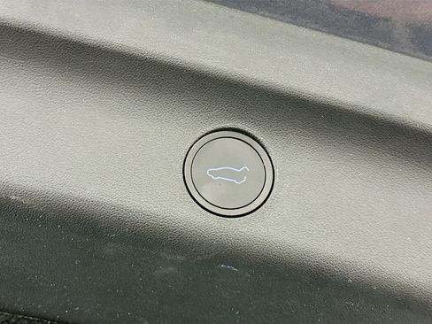 Used 2023 Tesla Model Y Long Range image 32