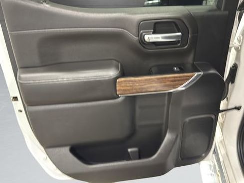 Used 2019 Chevrolet Silverado 1500 High Country w/ High Country Premium Package image 27