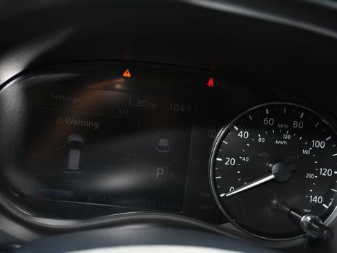 Used 2024 Nissan Kicks SV FWD image 13