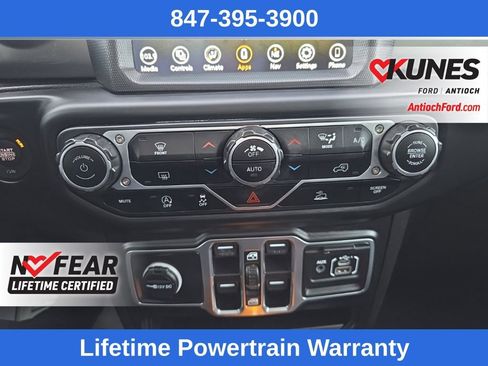 Used 2023 Jeep Wrangler Sahara image 41