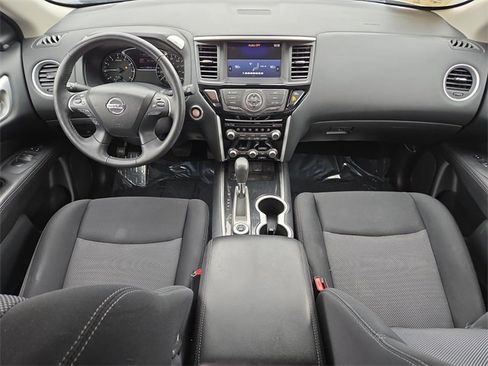 Used 2019 Nissan Pathfinder SV image 12