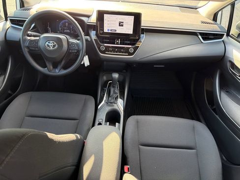 Used 2026 Toyota Corolla LE FWD image 27