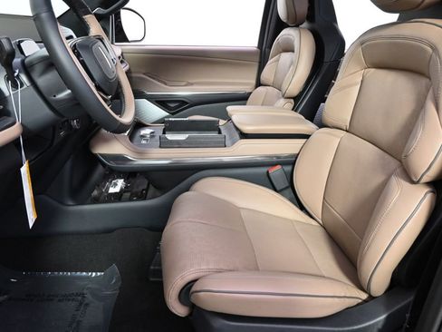 New 2026 Lincoln Navigator L Black Label image 13