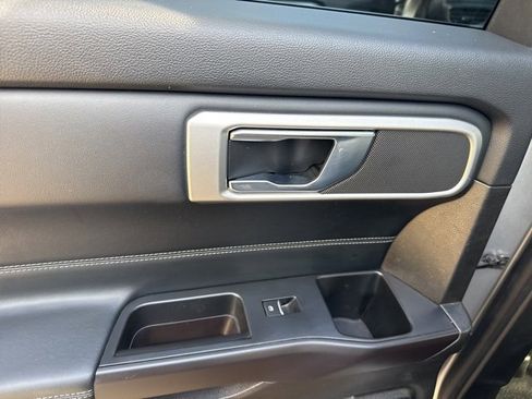 Used 2020 Ford Explorer XLT w/ Equipment Group 202A image 30