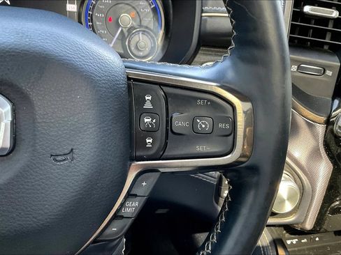 Used 2019 RAM 1500 Limited AWD/4WD image 10