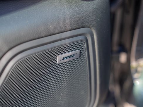 Certified 2026 Porsche Macan AWD/4WD image 11