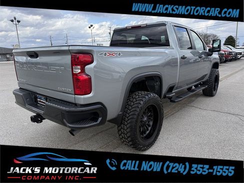 Used 2025 Chevrolet Silverado 2500 Custom image 11