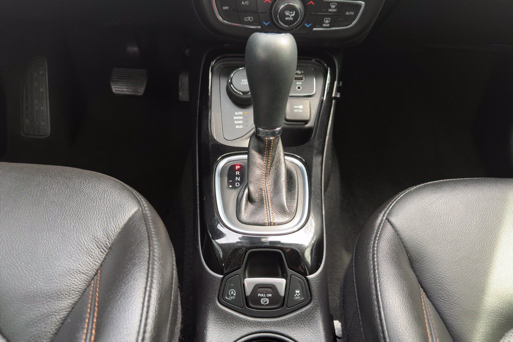 Used 2021 Jeep Compass Limited AWD/4WD image 3