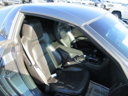 Used 2013 Chevrolet Corvette Coupe RWD image 16