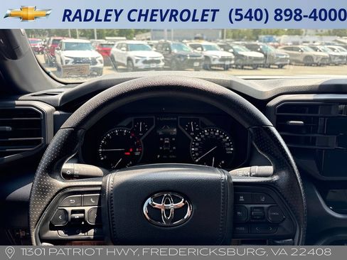 Used 2025 Toyota Tundra SR AWD/4WD image 6
