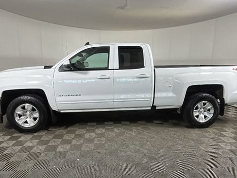 Used 2018 Chevrolet Silverado 1500 LT w/ All Star Edition AWD/4WD image 5
