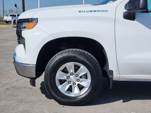 Used 2023 Chevrolet Silverado 1500 W/T w/ Trailering Package AWD/4WD image 9