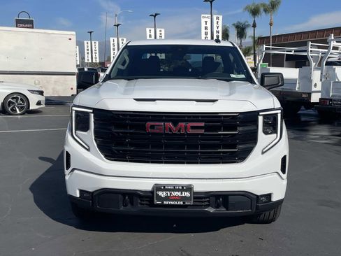 New 2026 GMC Sierra 1500 Elevation image 2
