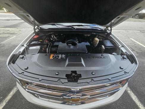 Used 2019 Chevrolet Tahoe Premier AWD/4WD image 25