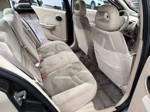 Used 2003 Saturn ION Level 3 w/ Travel Pkg FWD image 18