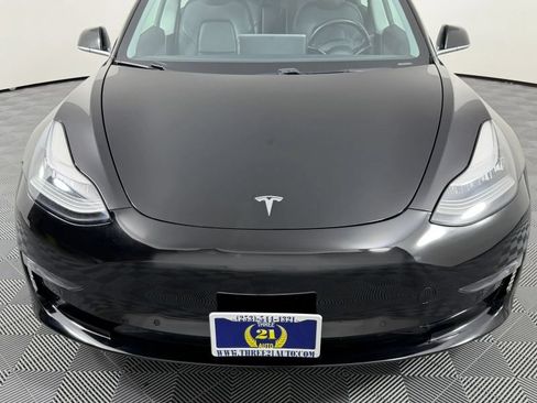 Used 2019 Tesla Model 3 Standard Range Plus RWD image 2