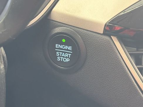 Used 2022 Ford Escape SE w/ SE Sport Appearance Package FWD image 7