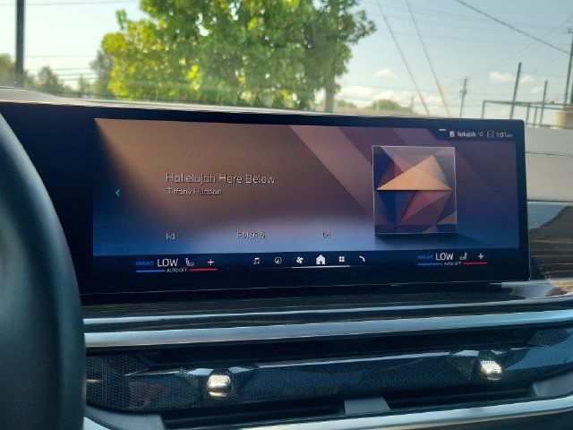 Used 2026 BMW X5 xDrive40i AWD/4WD image 19