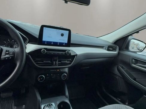 Used 2022 Ford Escape SE image 15