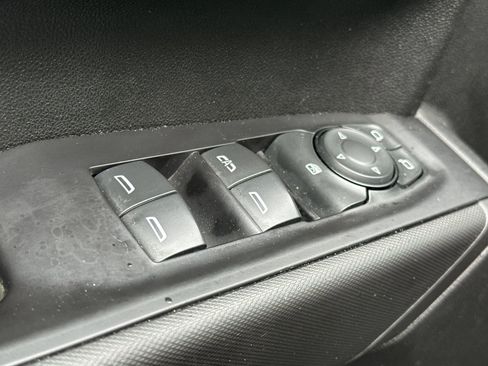 Used 2021 Chevrolet Silverado 1500 Custom w/ Safety Confidence Package image 12