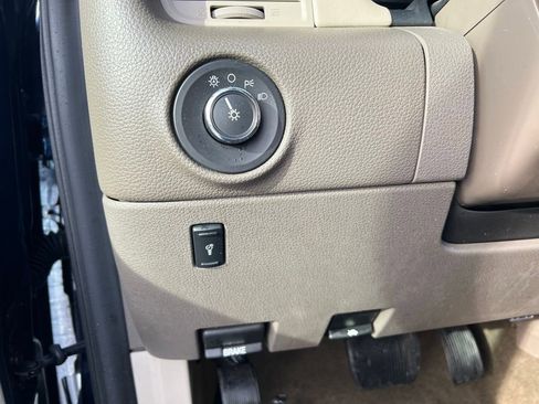 Used 2015 Lincoln Navigator 4WD image 46