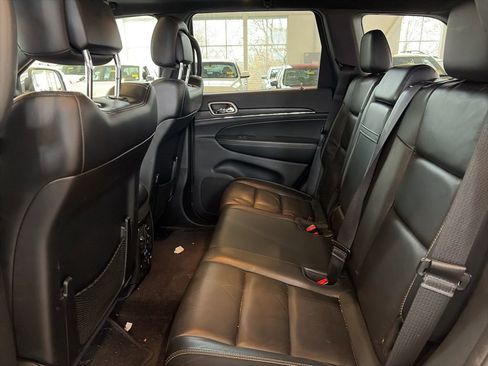 Used 2017 Jeep Grand Cherokee Limited w/ Trailer Tow Group IV image 10