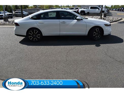 New 2026 Honda Accord Hybrid Touring image 8
