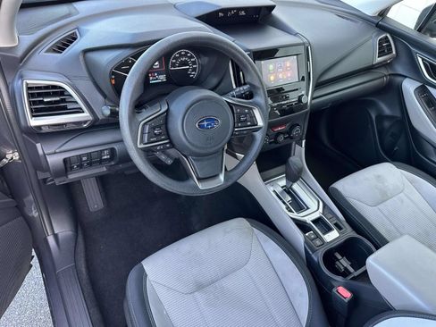 Used 2022 Subaru Forester AWD/4WD image 9