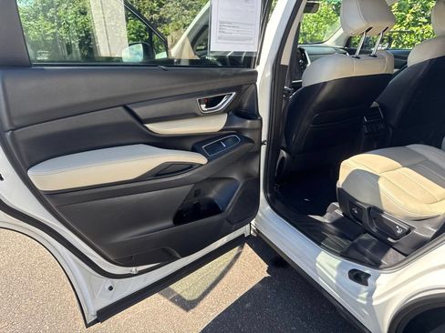 Used 2023 Subaru Ascent Limited AWD/4WD image 39
