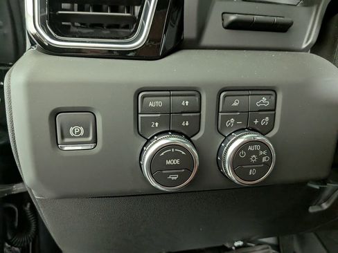 New 2026 GMC Sierra 3500 Denali Ultimate image 19