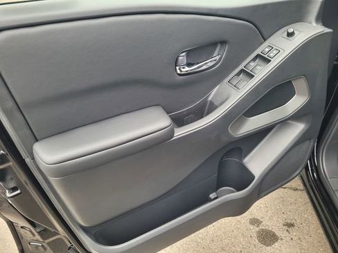 New 2026 Nissan Frontier SV image 8