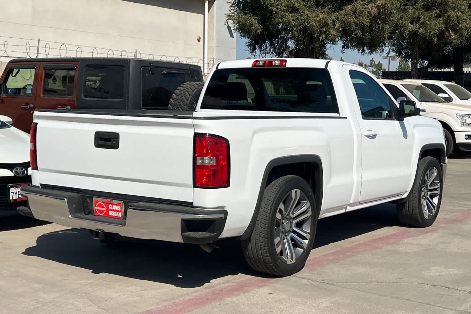 Used 2015 GMC Sierra 1500 SLE RWD image 3