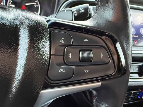 Used 2024 Buick Enclave Avenir w/ Avenir Technology Package image 18