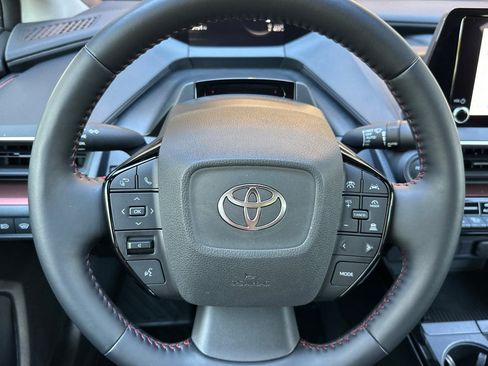 Used 2024 Toyota Prius Prime FWD image 25