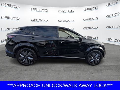 Used 2023 Nissan Ariya AWD image 8
