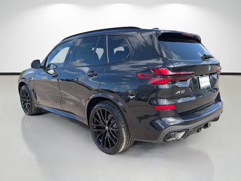 New 2026 BMW X5 sDrive40i w/ M Sport Package RWD image 5