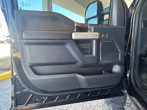 Used 2022 Ford F250 Lariat w/ Tremor Off-Road Package image 41